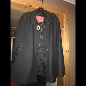 Black Coach Poppy Cape